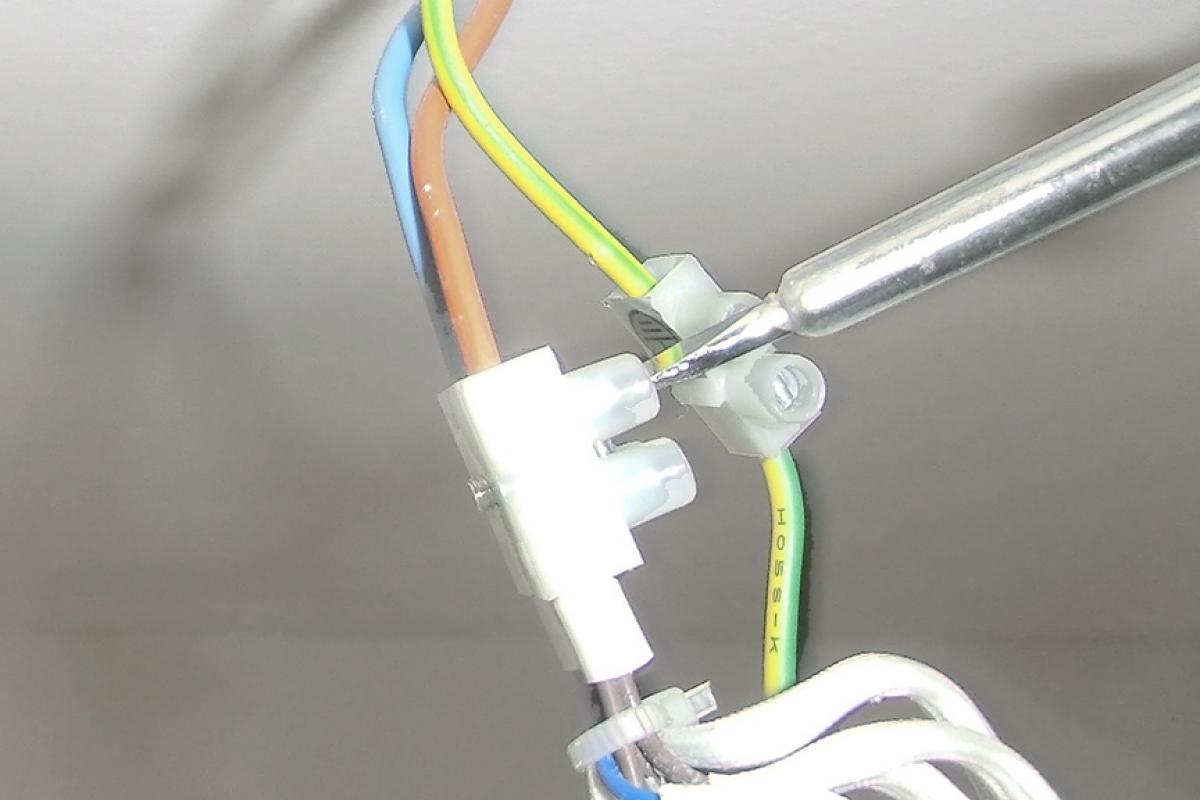 Lampe Ohne Erdung Anschliessen