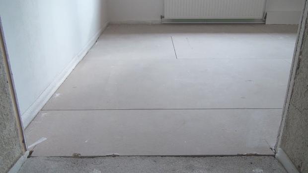 Laminat verlegen mit Trockenestrich als Untergrund