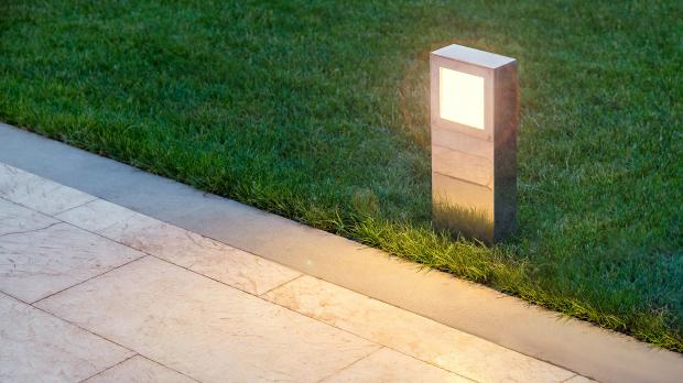 HIBOITEC 12W Gartenbeleuchtung Set – 8 Strahler, 100W Transformator, Fotozelle & Timer, IP65, 2700K Warmweiß