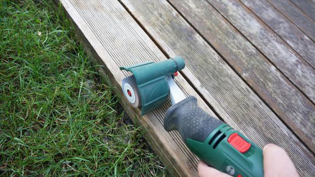 holzterrasse reinigen terrasse abschleifen mit schleifroller maschine leihen holzterrasse reinigen terrasse abschleifen mit schleifroller maschine leihen