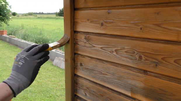 Gartenhaus neu streichen Grundieren und Lasieren Anleitung diybook.at