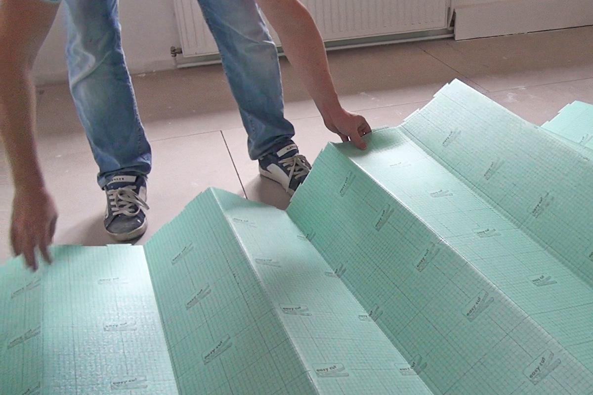Bodenlegerarbeiten & fliesenlegerarbeiten anleitungen, tipps und ... Laminat fliesenboden